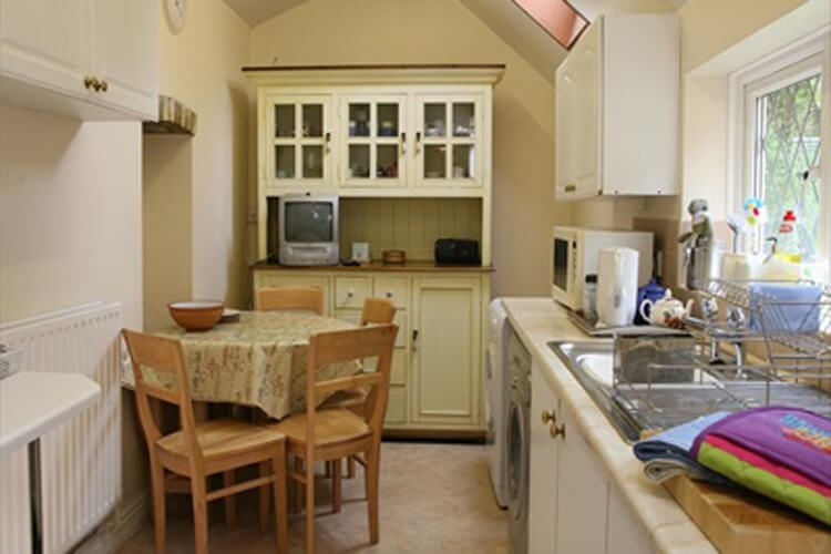 Hilary's Cottage - Image 3 - UK Tourism Online