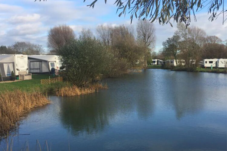 Wyton Lakes Holiday Park (Adults Only) - Image 5 - UK Tourism Online