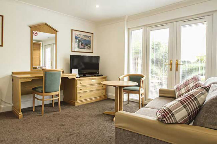 Gosfield Lake Resort - Image 3 - UK Tourism Online