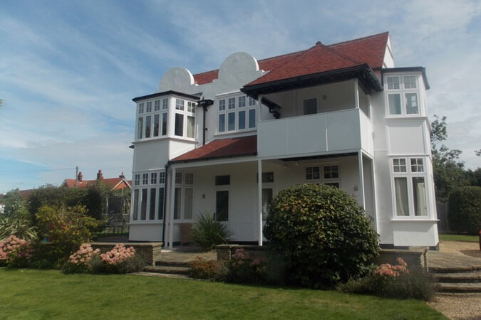 Frinton Holiday Lets Thumbnail | Frinton-on-Sea - Essex | UK Tourism Online