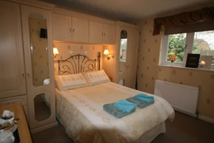 Riverside Guest House - Image 2 - UK Tourism Online