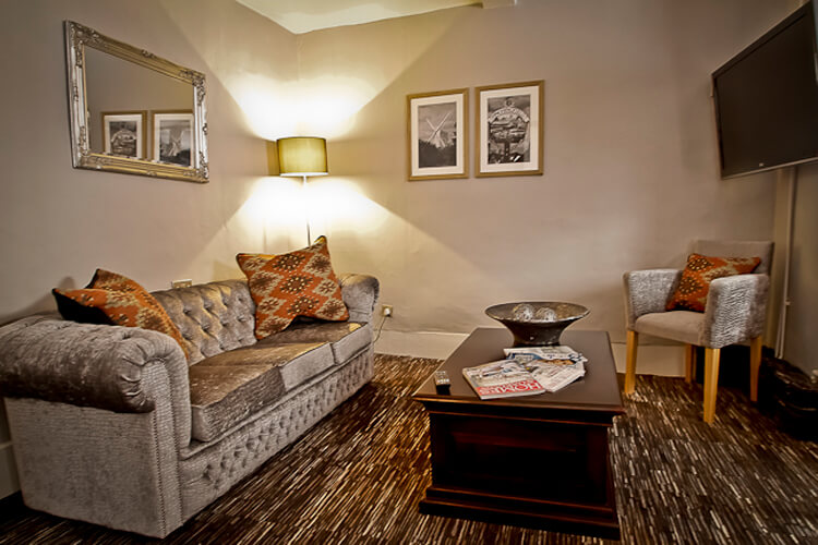 Saracens Head Hotel - Image 3 - UK Tourism Online