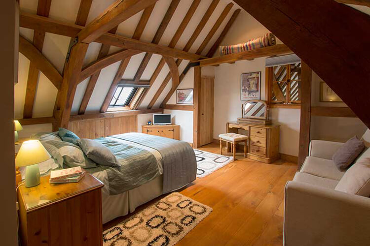 The Great Barn - Image 2 - UK Tourism Online