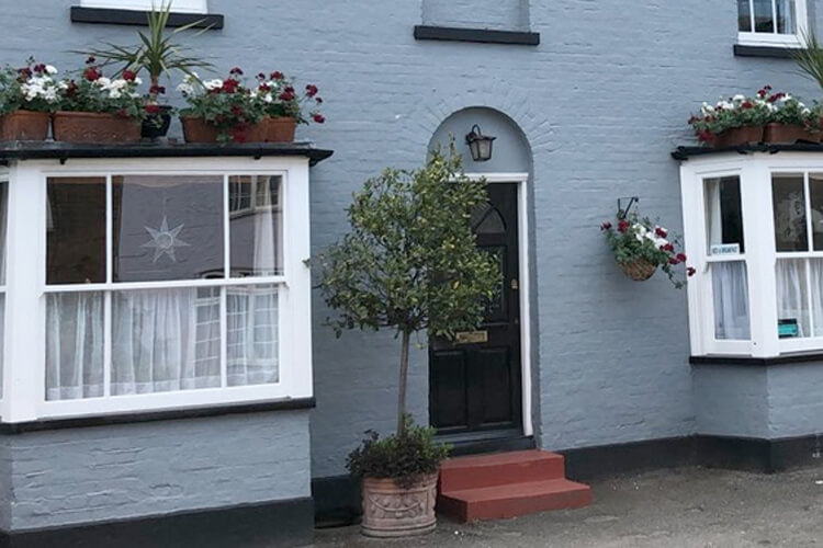 The Star House Bed & Breakfast - Image 1 - UK Tourism Online