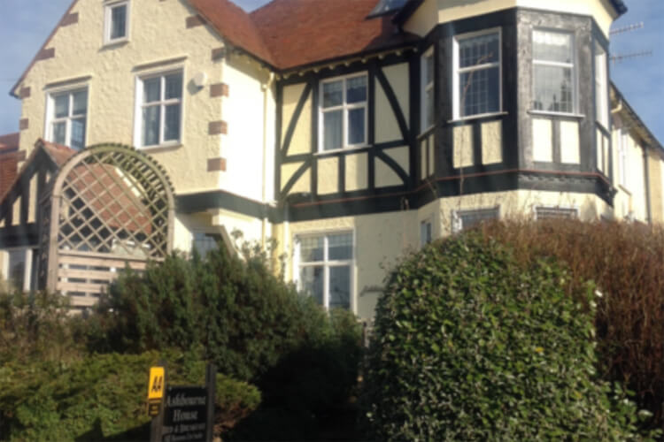 Ashbourne House Bed and Breakfast - Image 1 - UK Tourism Online