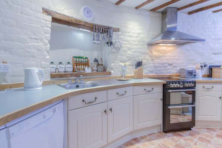 Aylsham Windmill - Image 2 - UK Tourism Online