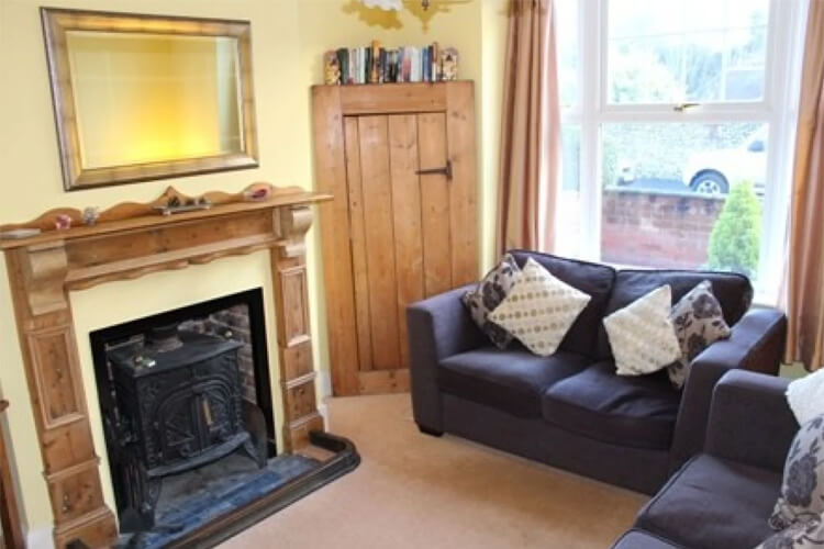 Bond Cottage - Image 2 - UK Tourism Online