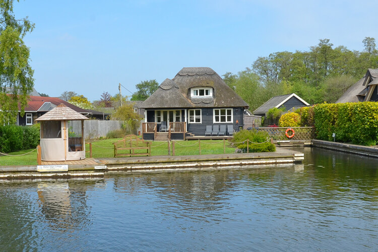 Riverside Rentals - Image 4 - UK Tourism Online