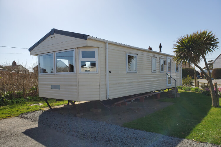 Castaways Holiday Park - Image 2 - UK Tourism Online