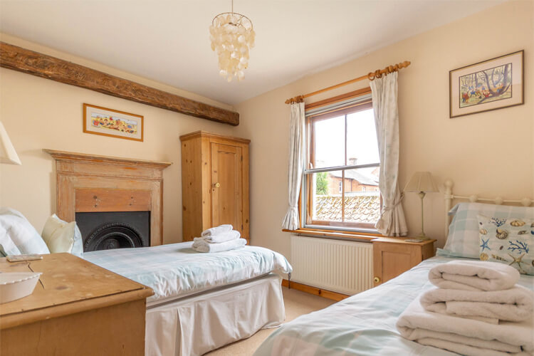 Chantry Cottage - Image 5 - UK Tourism Online