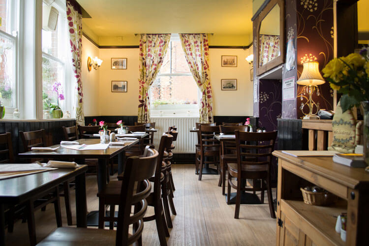 The Coach and Horses - Image 4 - UK Tourism Online
