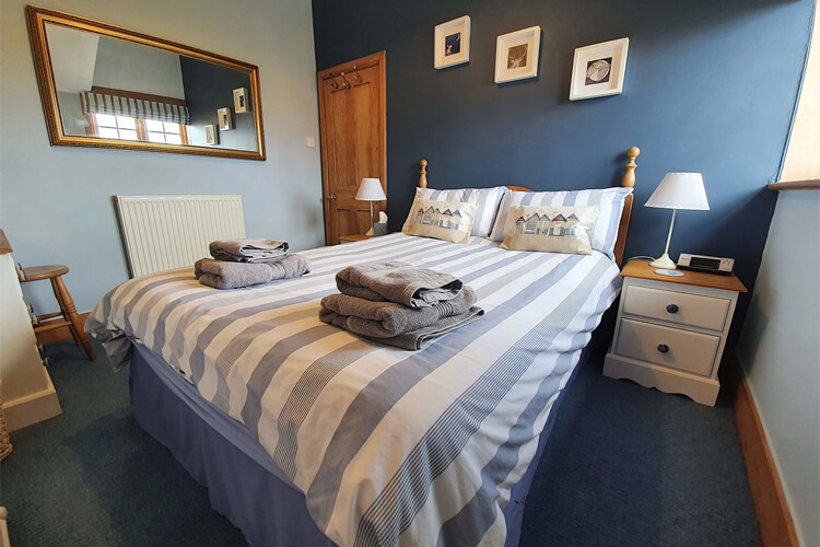 Coastguard Cottage - Image 4 - UK Tourism Online