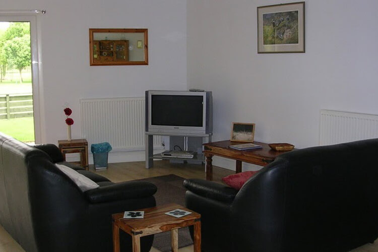 Fairview Apartment - Image 2 - UK Tourism Online