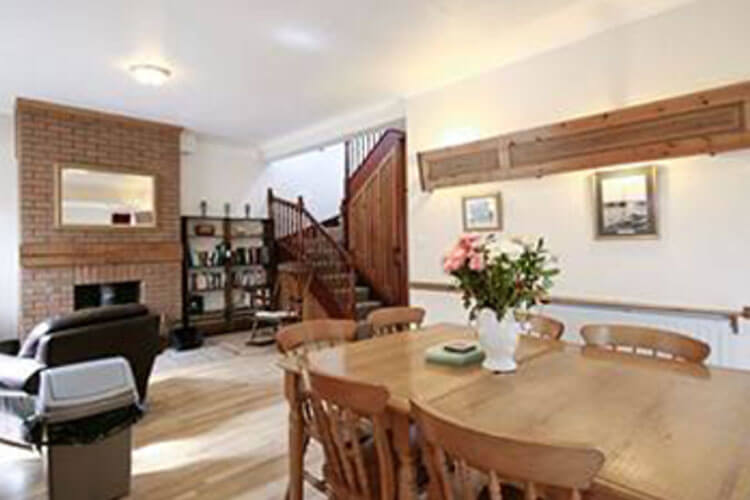 Fieldview Holiday Cottage - Image 3 - UK Tourism Online