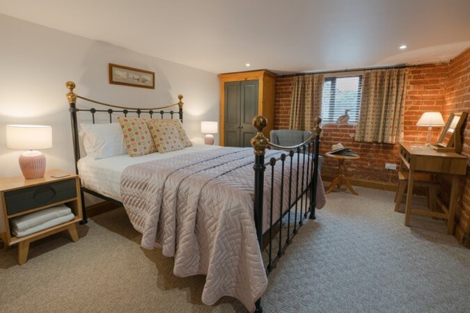 Lower Wood Farm Country Cottages Thumbnail | Wroxham - Norfolk | UK Tourism Online