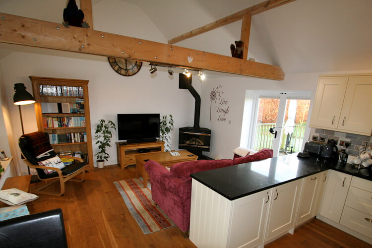 Olde Farm Holiday Cottage - Image 3 - UK Tourism Online