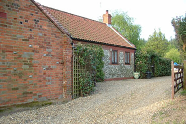 Puddleduck Holiday Cottage - Image 1 - UK Tourism Online