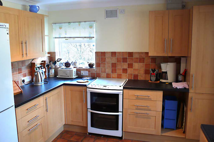 Retreat Cottage - Image 3 - UK Tourism Online