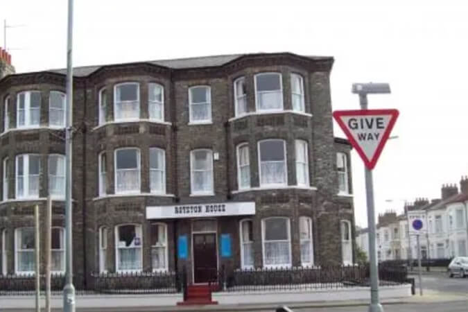 Royston House Thumbnail | Great Yarmouth - Norfolk | UK Tourism Online