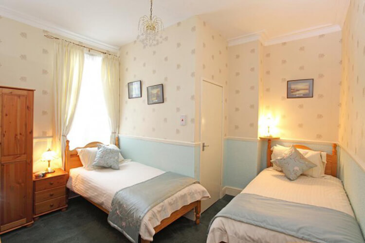 Shrewsbury Guest House - Image 4 - UK Tourism Online