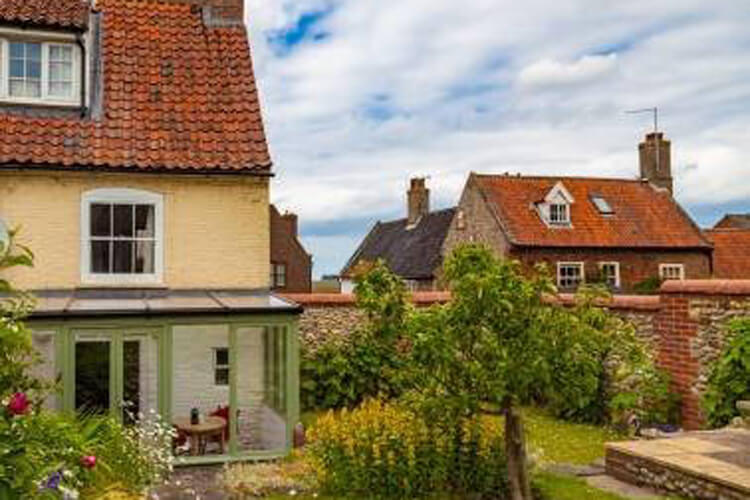Skylark Cottage - Image 1 - UK Tourism Online