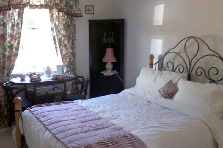 Style Cottage - Image 2 - UK Tourism Online