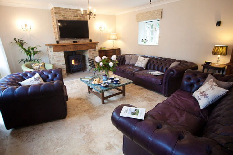 The Coach House at Lodge Farm - Image 3 - UK Tourism Online