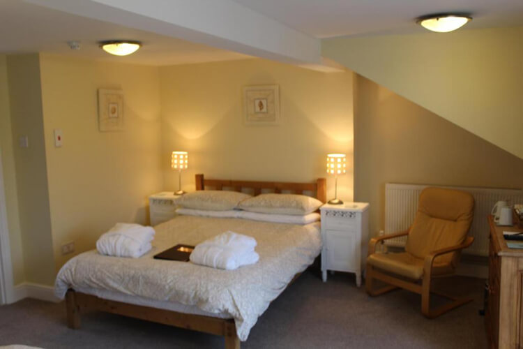 The Courtyard Guest House - Image 2 - UK Tourism Online