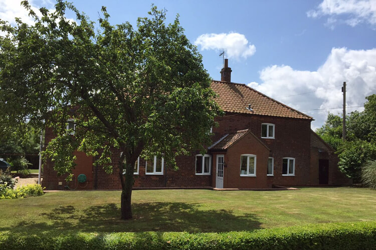 Old Brick Kilns Cottages - Image 1 - UK Tourism Online