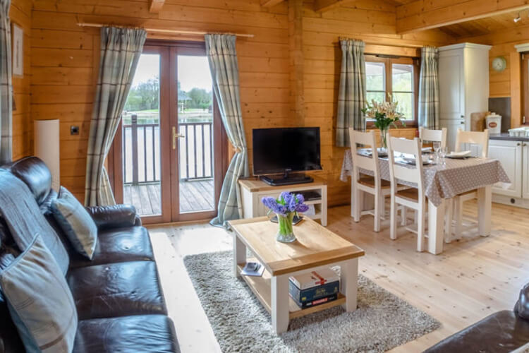 Badwell Ash Holiday Lodges - Image 2 - UK Tourism Online