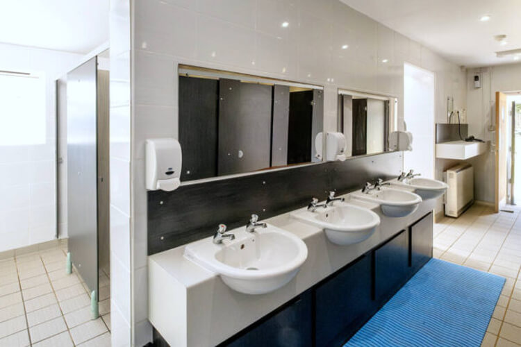 Beach View Holiday Park - Image 4 - UK Tourism Online