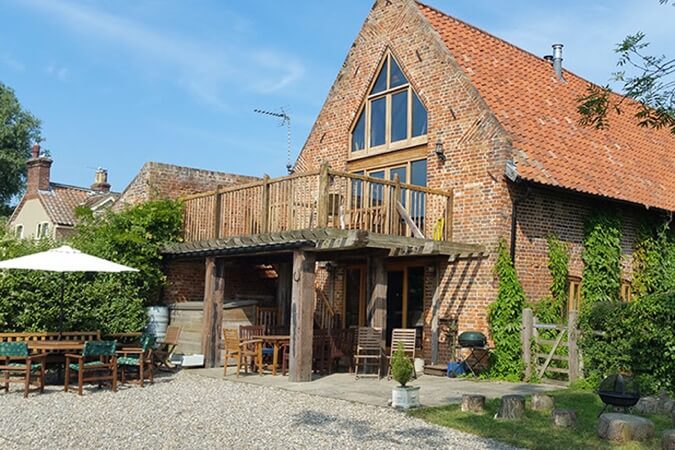 Camps Heath Barn Thumbnail | Lowestoft - Suffolk | UK Tourism Online