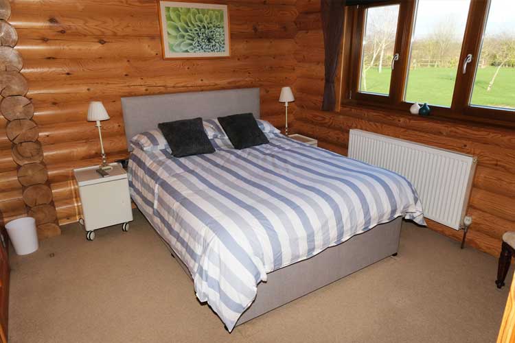 Laxfield Lodges - Image 3 - UK Tourism Online