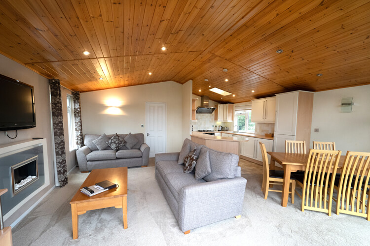 Log Cabin Holidays - Image 2 - UK Tourism Online