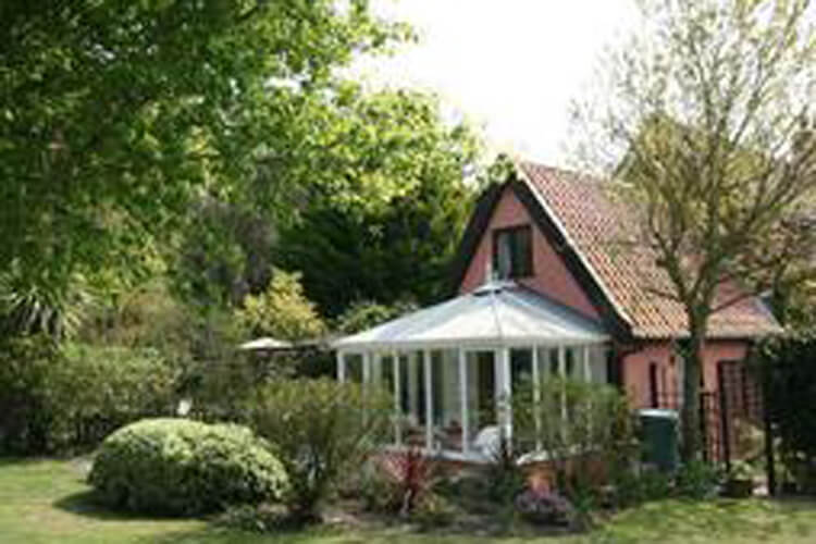 Poplar Hall Cottage & Lofthouse - Image 1 - UK Tourism Online
