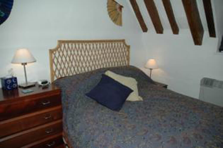 Thatched Farm Bed and Breakfast - Image 3 - UK Tourism Online