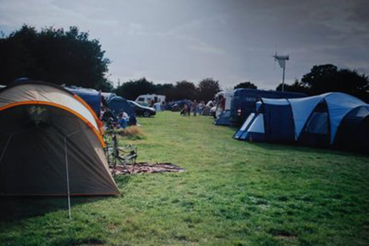 The Edwardstone White Horse Camp Site - Image 2 - UK Tourism Online