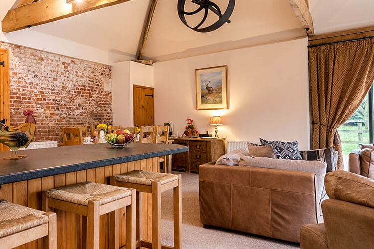 Wheatacre Hall Barns - Image 4 - UK Tourism Online