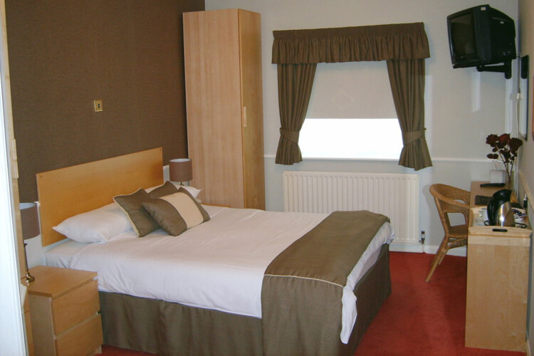 Bowes Incline Hotel - Image 2 - UK Tourism Online
