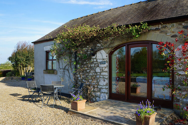 East Greystone Farm Cottages - Image 1 - UK Tourism Online