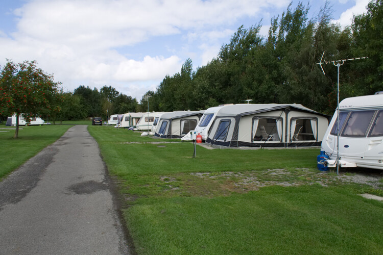 Hetherick Caravan Park - Image 3 - UK Tourism Online