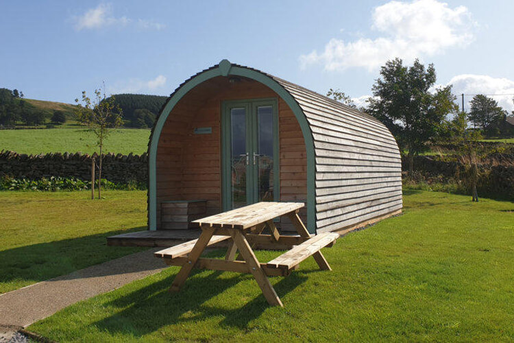 Hill Top Huts at The Moorcock Inn - Image 3 - UK Tourism Online