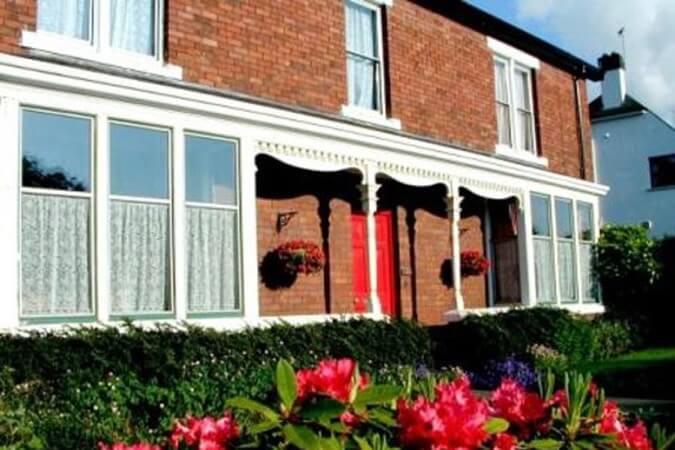 Hollycroft Bed and Breakfast and The Old Stable Cottage Thumbnail | Chester le Street - County Durham | UK Tourism Online