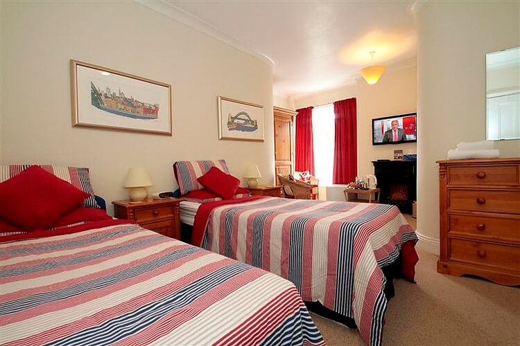 Hollycroft Bed and Breakfast and The Old Stable Cottage - Image 3 - UK Tourism Online