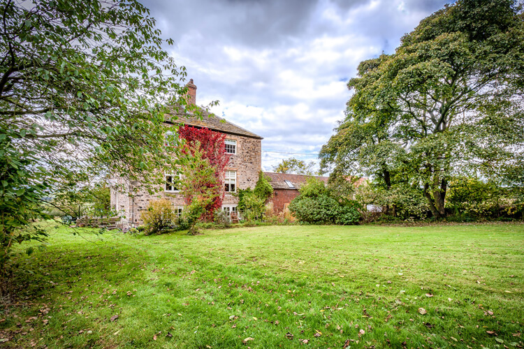 Old Hall Cottages - Image 1 - UK Tourism Online
