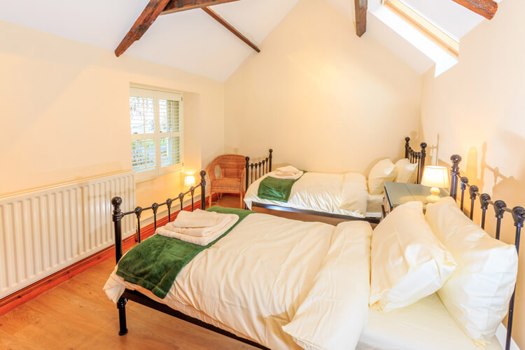 Old Hall Cottages - Image 4 - UK Tourism Online