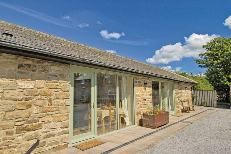 Riding Farm Cottages - Image 1 - UK Tourism Online