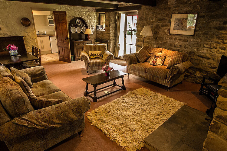 Thwaite Hall Cottages - Image 2 - UK Tourism Online