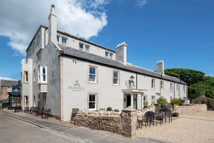 Beadnell Towers & Kitchen - Image 1 - UK Tourism Online