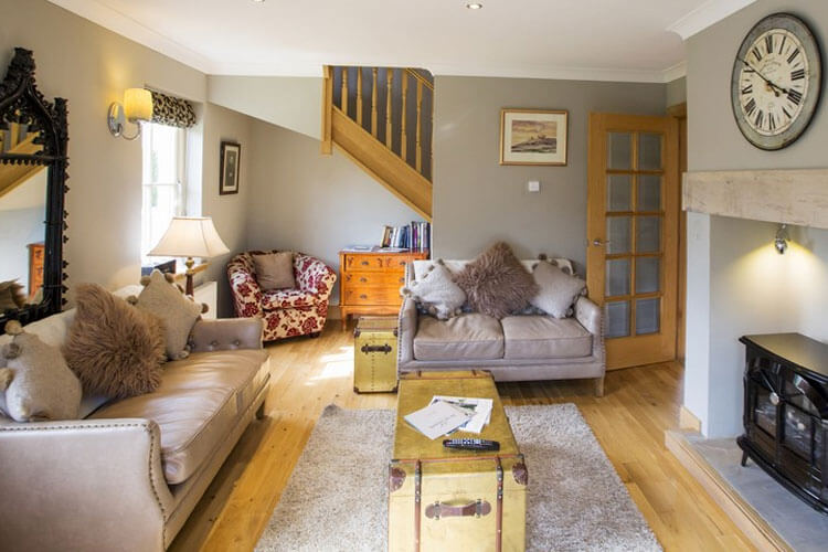 Ellingham Hall Cottages - Image 4 - UK Tourism Online